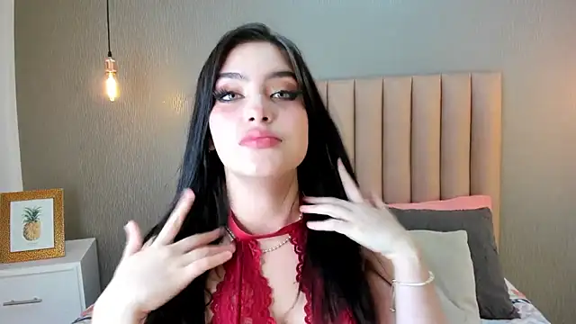 Alexa Thaylor  online show from 02.06.25