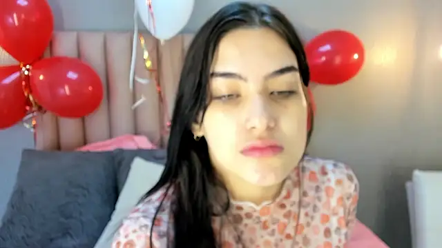 Alexa Thaylor  online show from 02.26.25