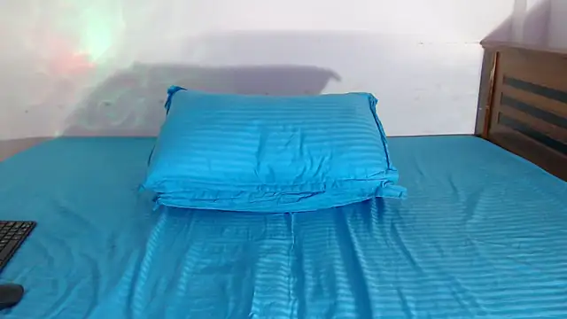 Snapshot of sahansa chatting on 12.03.25 sahansa online show from 12.03.25