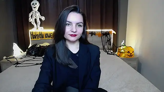 JasmineAsha online show from 10.27.25