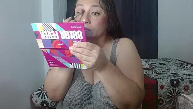 Victoriaevans1 online show from 02.26.25