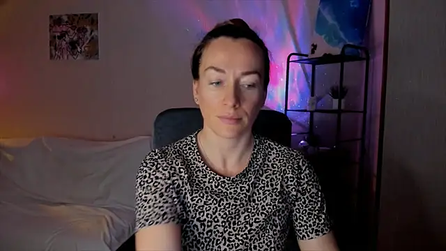 RebeccaMartinez online show from 12.01.25