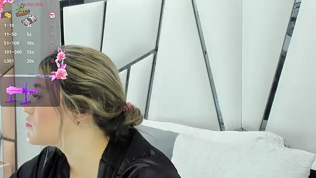Snapshot of kimberly7_ chatting on 02.23.25 kimberly7 online show from 02.23.25