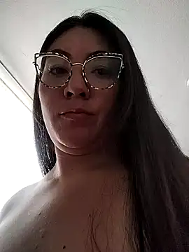 katha steele  online show from 12.12.24