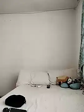 katha steele  online show from 01.10.25