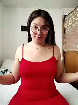 katha steele  online show from 02.07.25