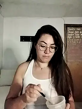 katha steele  online show from 02.11.25