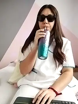 katha steele  online show from 03.21.25