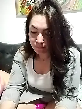 katha steele  online show from 09.26.25