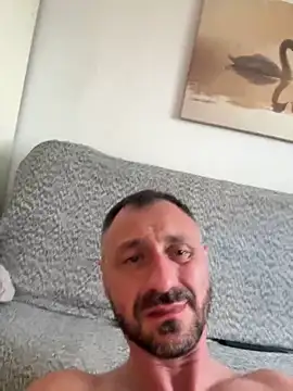 alejandrobgxh online show from 02.15.25