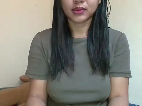 Snapshot of _smiling4u_ chatting on 04.29.26 smiling4u online show from 04.29.26