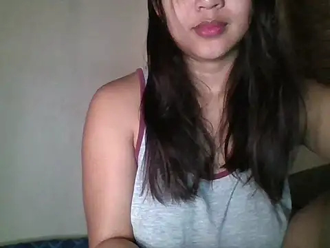 Snapshot of _smiling4u_ chatting on 04.29.26 smiling4u online show from 04.29.26