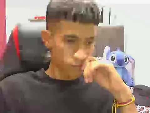 Snapshot of Angelstripboy chatting on 04.25.26 Angelstripboy online show from 04.25.26