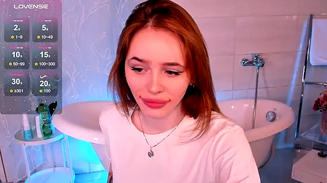 Phoenix Margo online show from 02.04.25