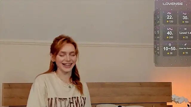 Phoenix Margo online show from 09.10.25