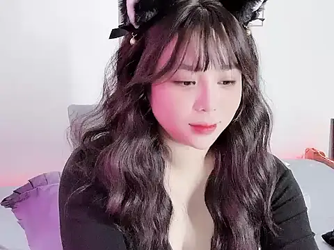   Lyly   online show from 11.27.25