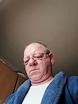 Kuschelb online show from 11.28.25