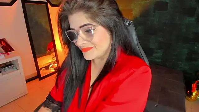 Snapshot of BellaFlaming chatting on 01.12.25 BellaFlaming online show from 01.12.25