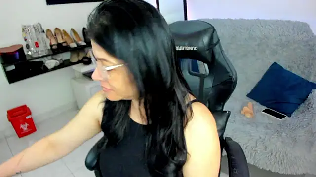 BellaFlaming online show from 03.13.26