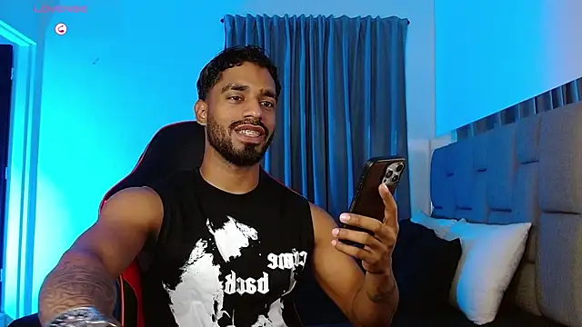 Snapshot of Christian_thor chatting on 02.01.26 Christian thor online show from 02.01.26