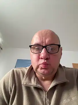 vanjbi45 online show from 10.31.25