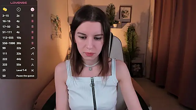 Snapshot of MelisaCoy chatting on 12.13.24 MelisaCoy online show from 12.13.24