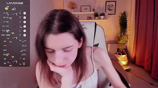 Snapshot of MelisaCoy chatting on 03.16.25 MelisaCoy online show from 03.16.25