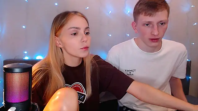 juliaanddima online show from 09.17.25