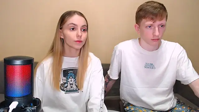 juliaanddima online show from 02.05.26