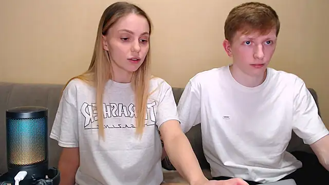 juliaanddima online show from 02.25.26