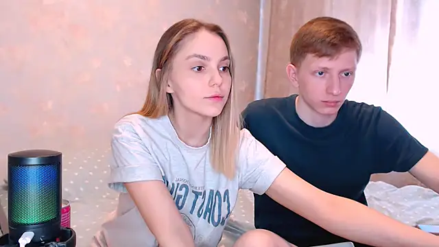 juliaanddima online show from 04.10.26