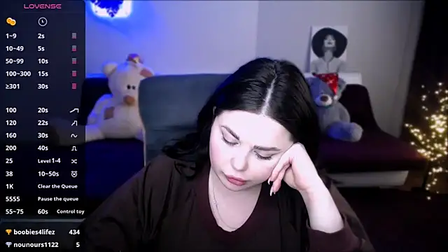 Emily Mo online show from 01.09.25