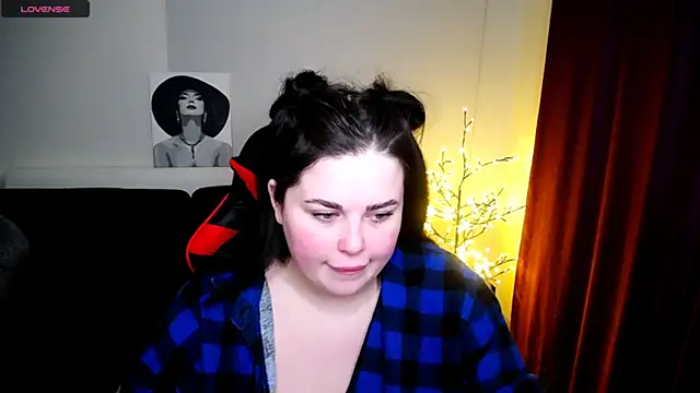 Emily Mo online show from 02.01.25