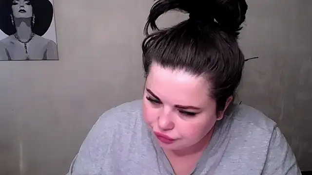 Emily Mo online show from 09.16.25