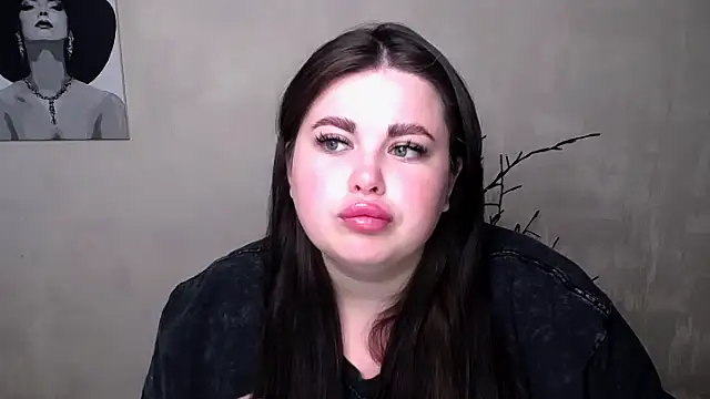 Emily Mo online show from 09.17.25