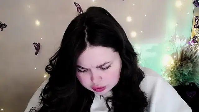 Emily Mo online show from 02.03.26