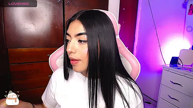 eva six online show from 12.17.24