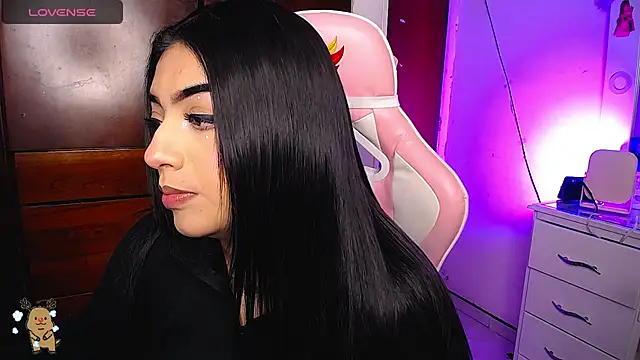 eva six online show from 01.17.25