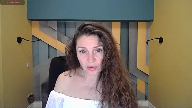 EllaLong online show from 12.14.24