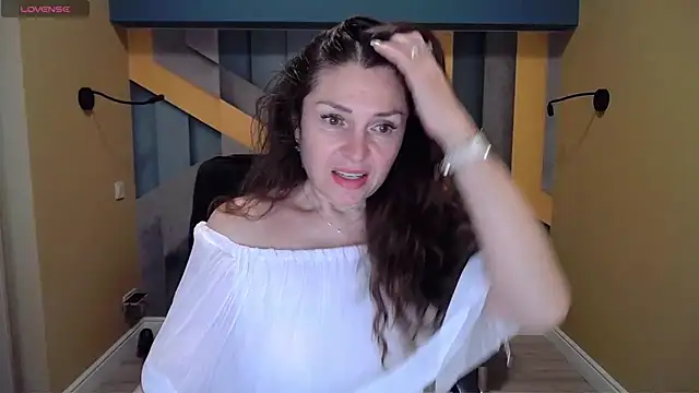 EllaLong online show from 12.20.24