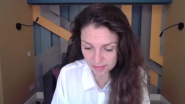 EllaLong online show from 10.08.25