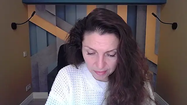 EllaLong online show from 11.12.25