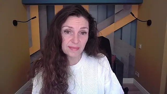 EllaLong online show from 11.25.25