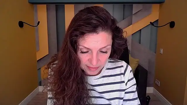 EllaLong online show from 04.07.26