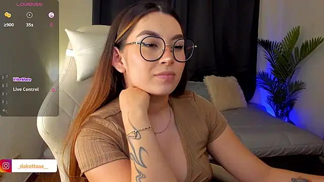 dakottaa  online show from 10.01.25