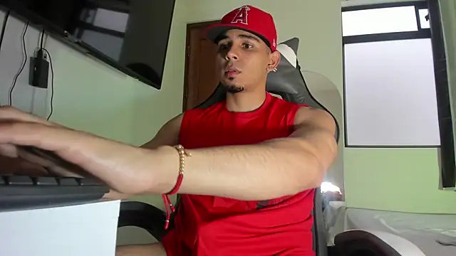 joss 111 online show from 10.11.25