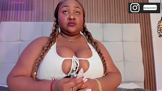 Snapshot of Saravy_Blandon chatting on 02.13.26 Saravy Blandon online show from 02.13.26