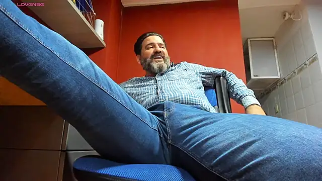 Maxi TheBigDaddy online show from 02.28.25