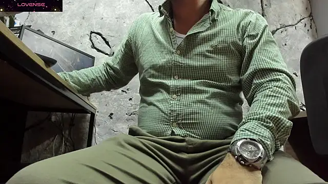 Maxi TheBigDaddy online show from 09.23.25