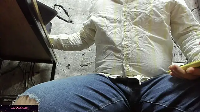 Maxi TheBigDaddy online show from 10.12.25